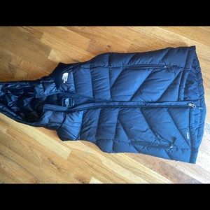 North face Vest with hood